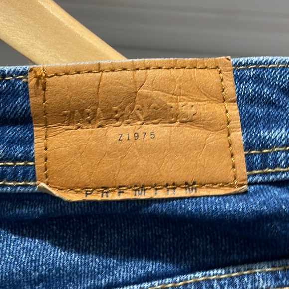 Modest Ripped Jeans - Picture 4 of 5